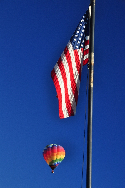 balloon with flag